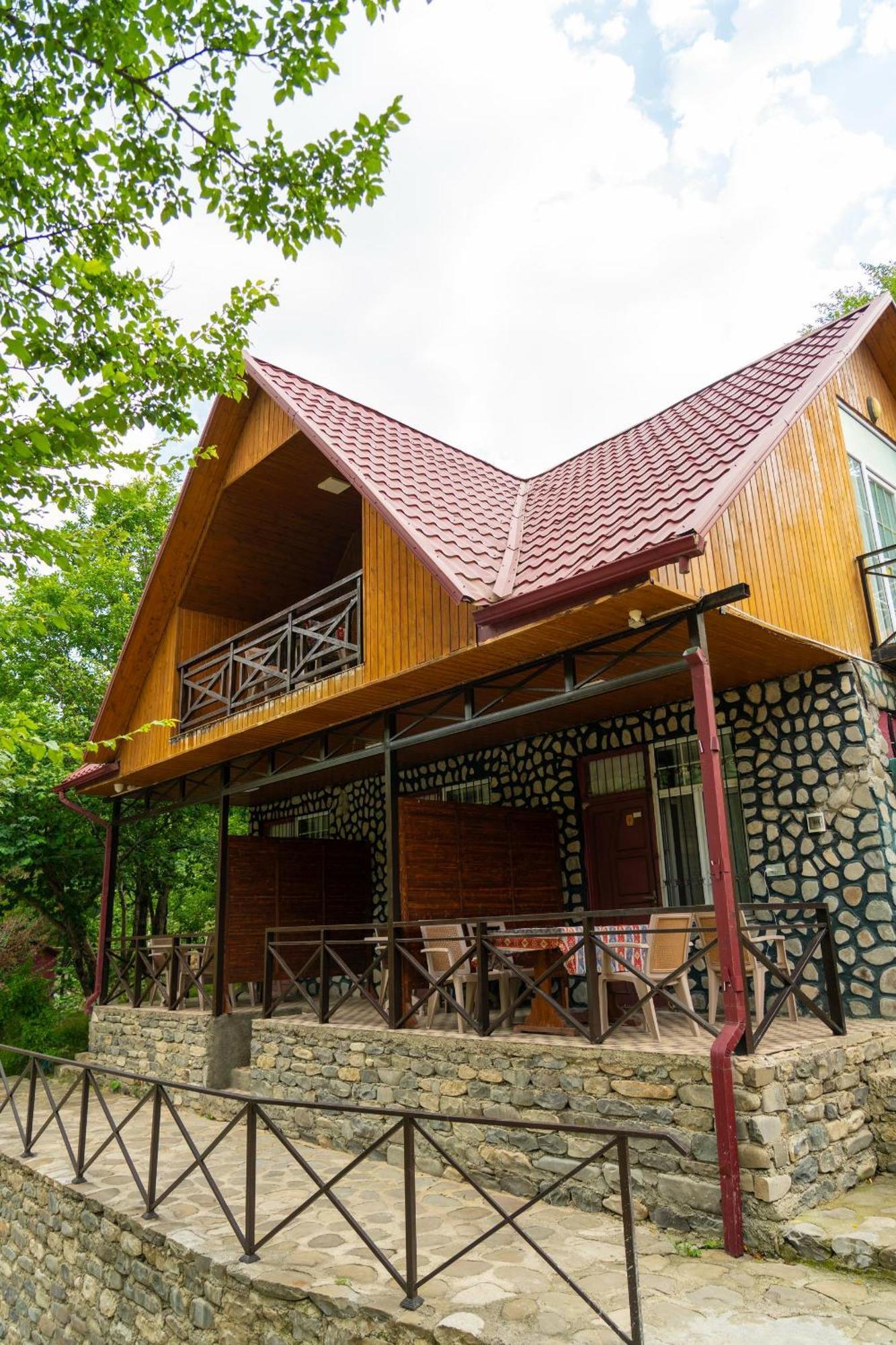 Quba Ugur Hotel Экстерьер фото